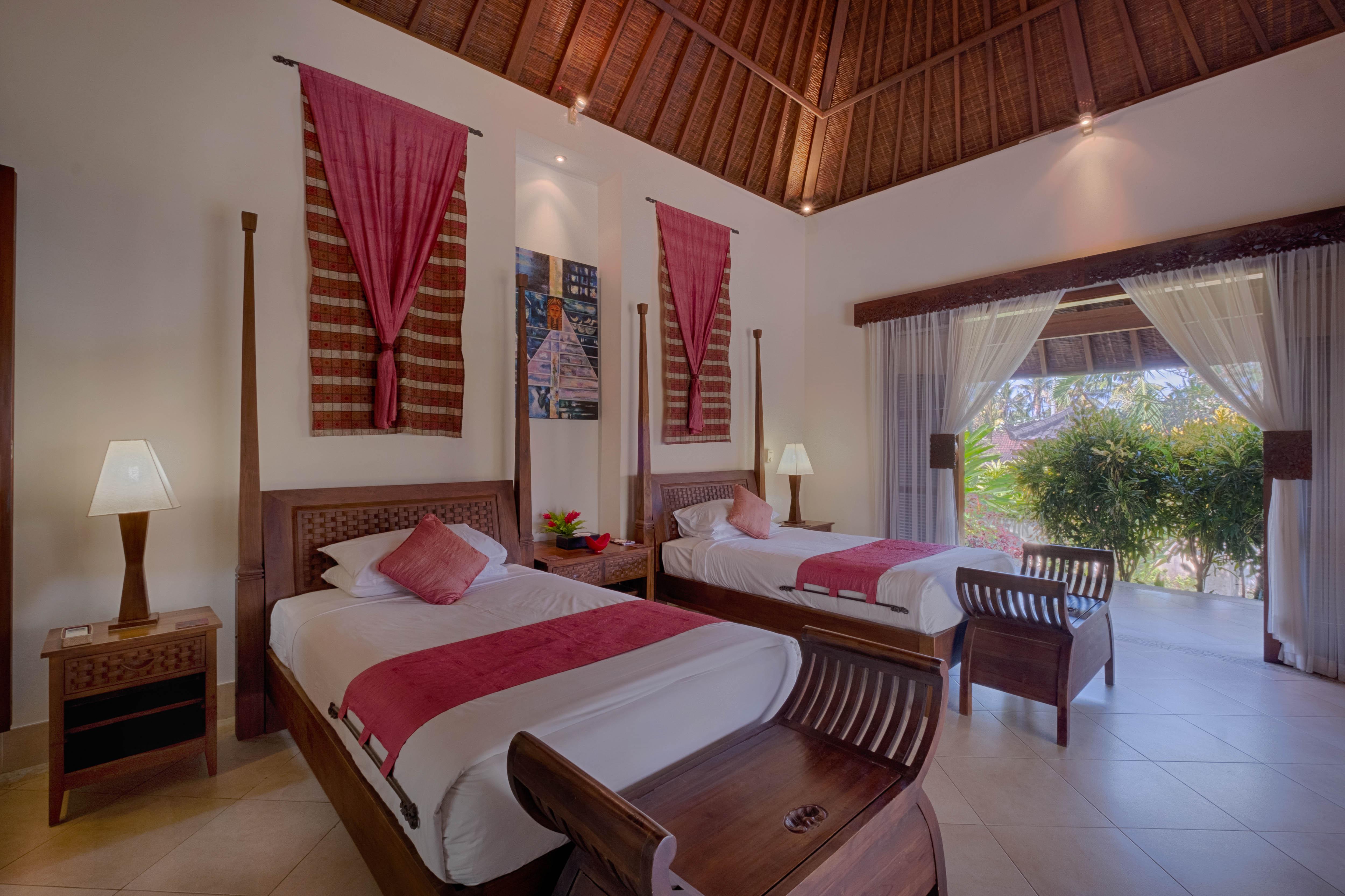 Kutus Kutus Saba Beach Villa 苏卡瓦提 外观 照片