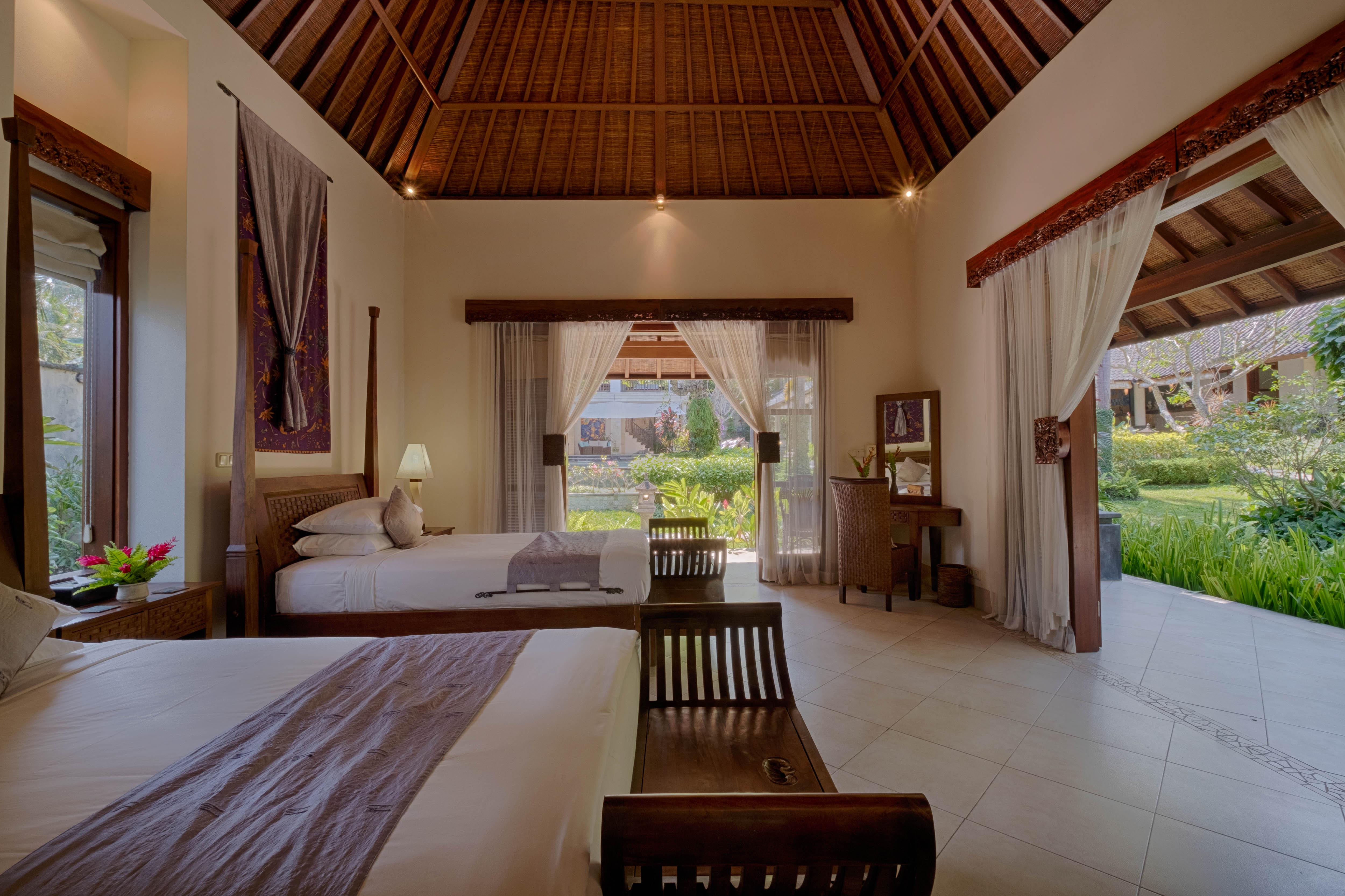 Kutus Kutus Saba Beach Villa 苏卡瓦提 外观 照片