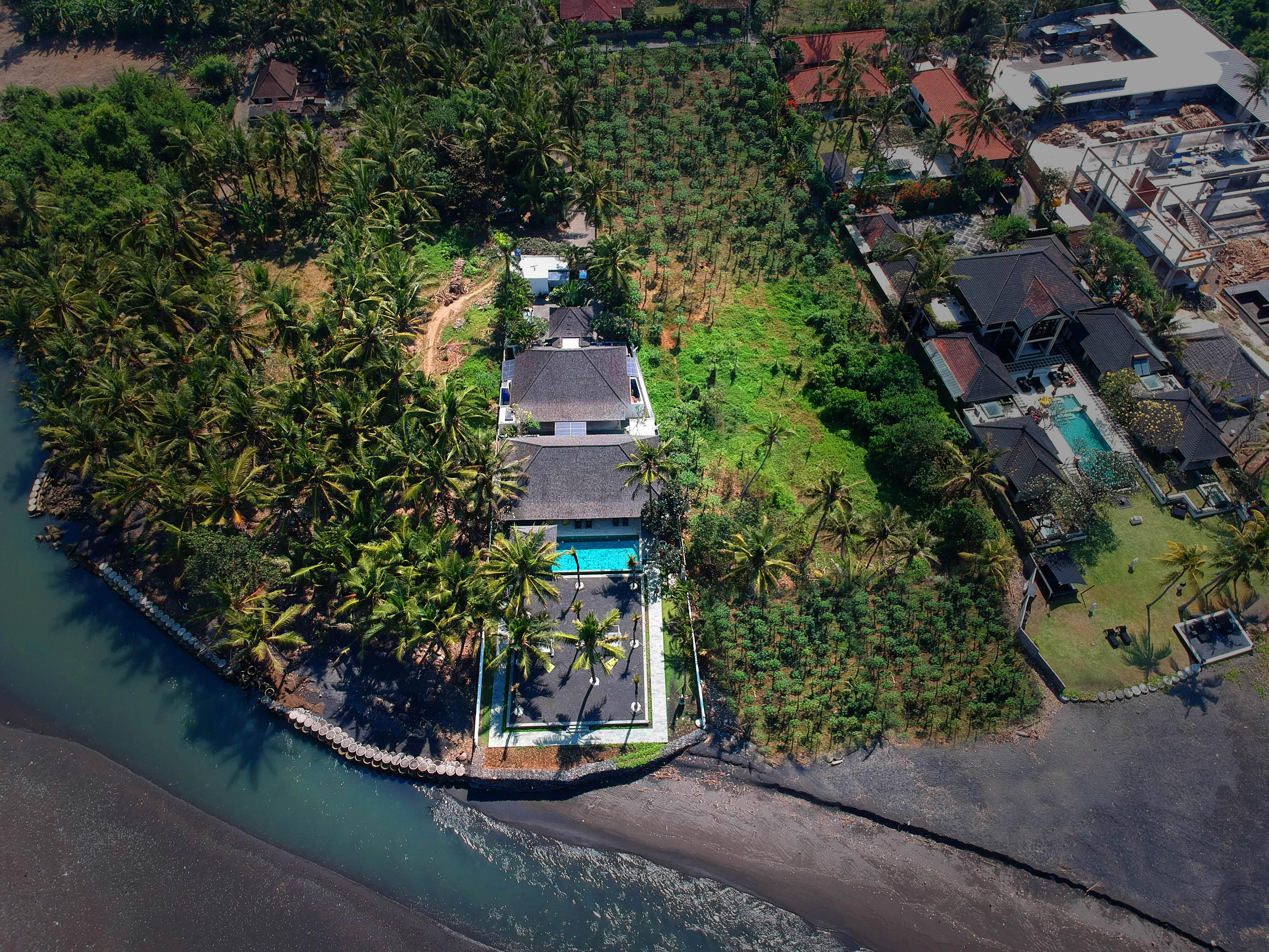 Kutus Kutus Saba Beach Villa 苏卡瓦提 外观 照片