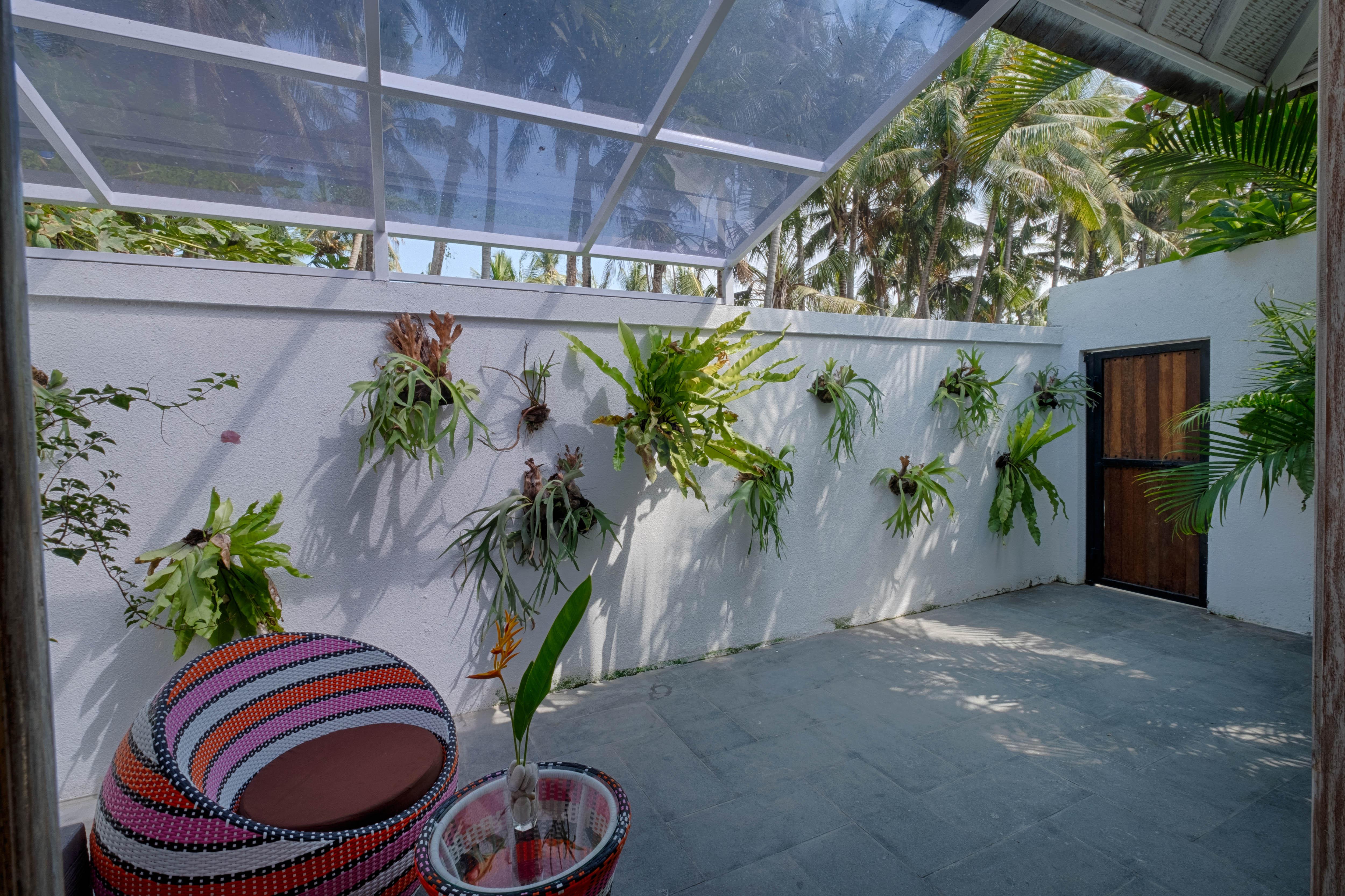 Kutus Kutus Saba Beach Villa 苏卡瓦提 外观 照片