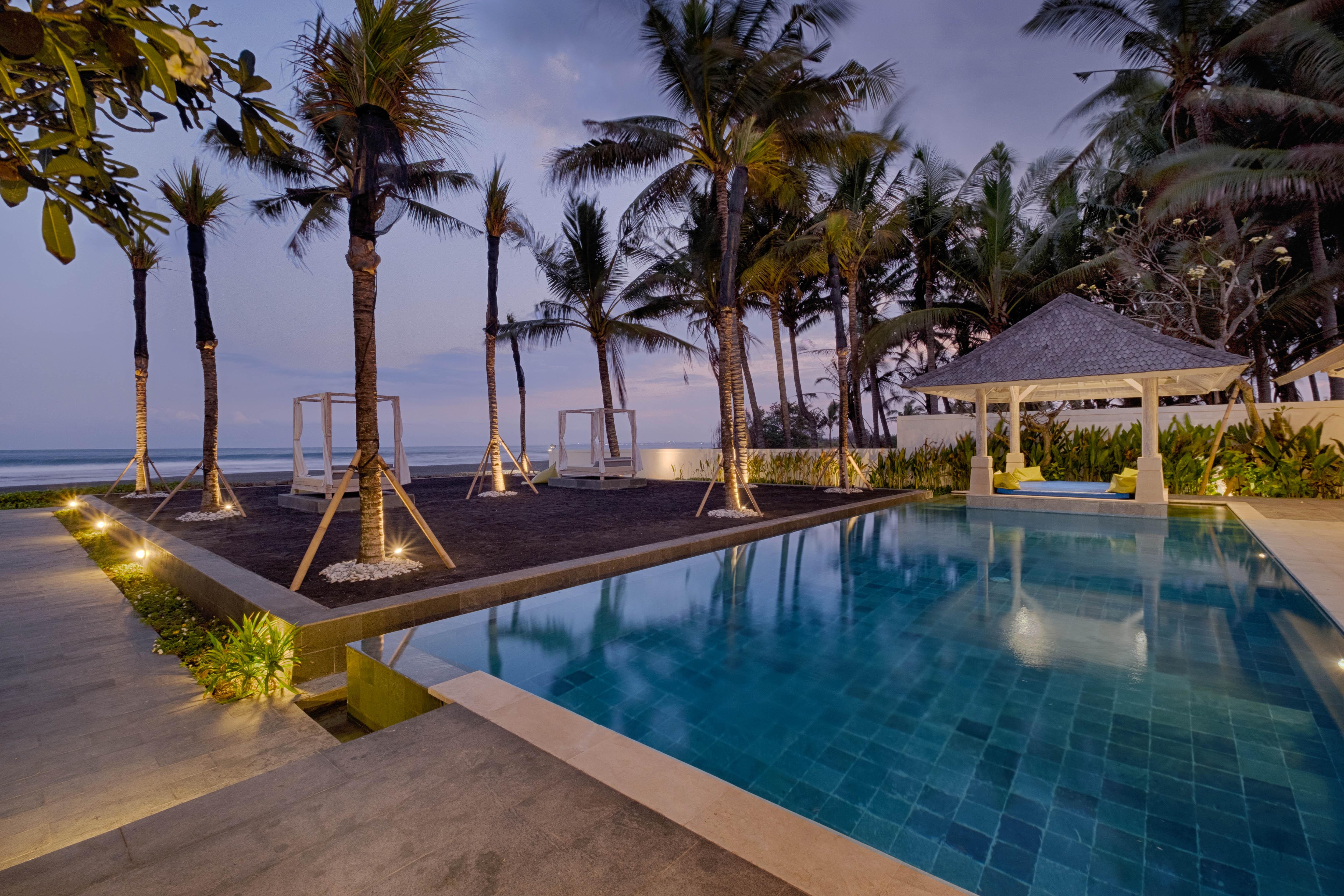 Kutus Kutus Saba Beach Villa 苏卡瓦提 外观 照片