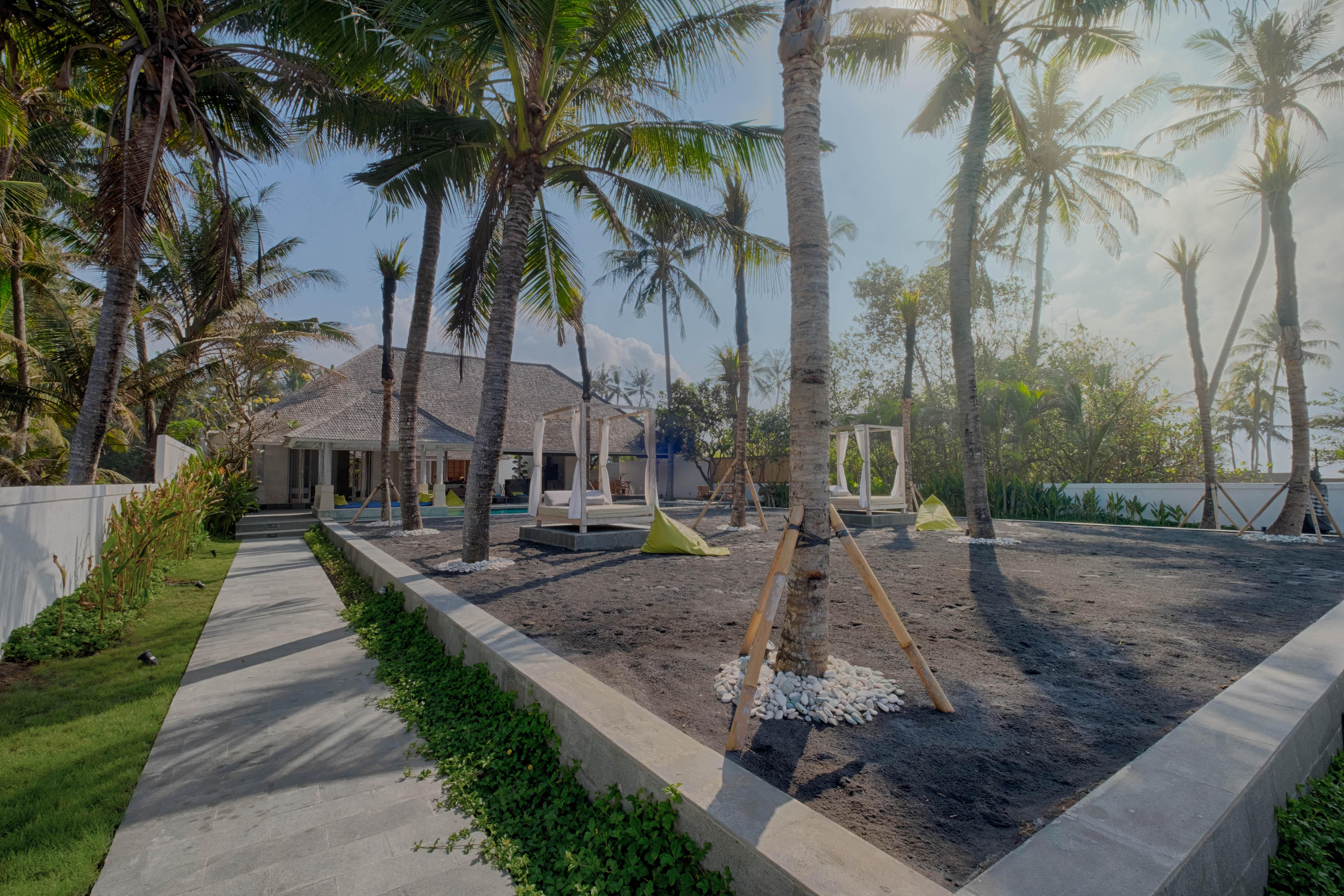 Kutus Kutus Saba Beach Villa 苏卡瓦提 外观 照片