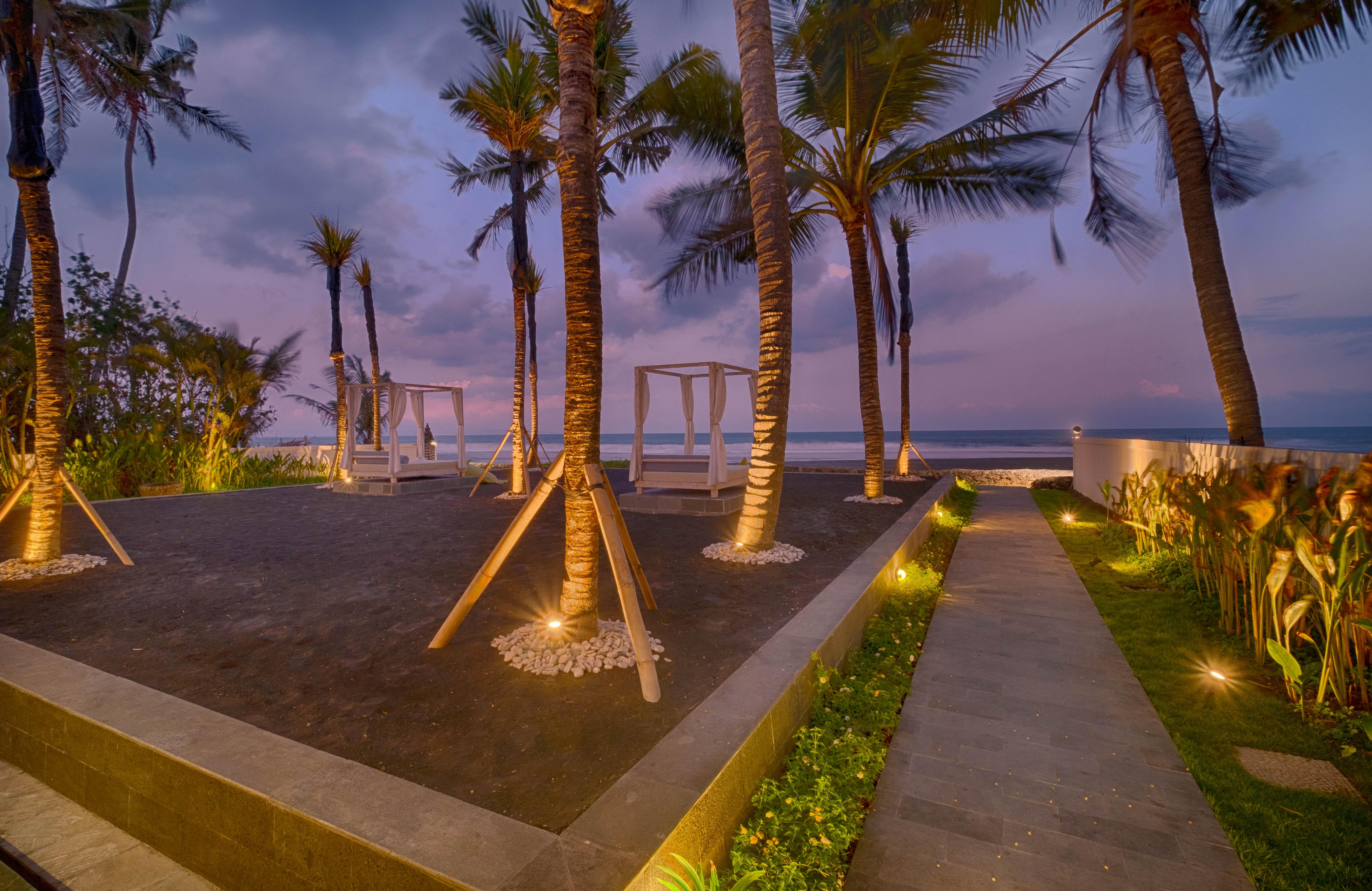 Kutus Kutus Saba Beach Villa 苏卡瓦提 外观 照片