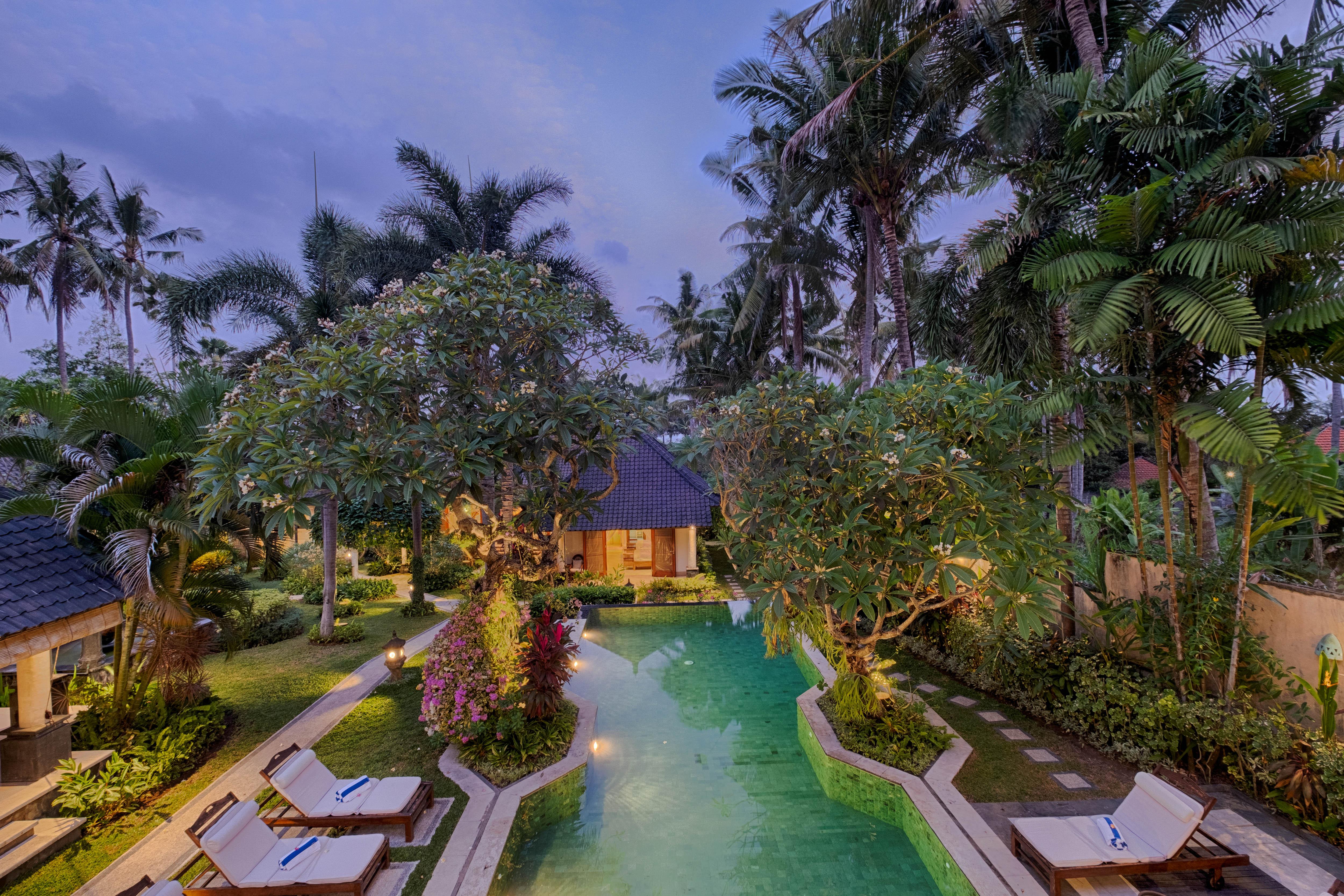 Kutus Kutus Saba Beach Villa 苏卡瓦提 外观 照片